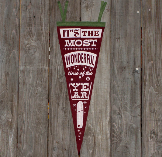 Holiday Pennant / Maroon